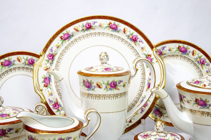 Aparelho de Chá, Café & Bolo 41 Peças em Porcelana Radius Gold